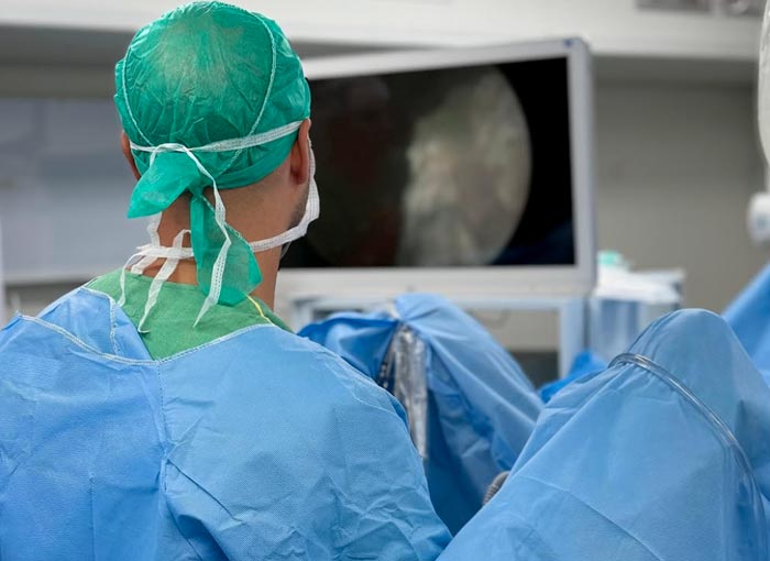 Dr. Lucas Schulze - Urologista